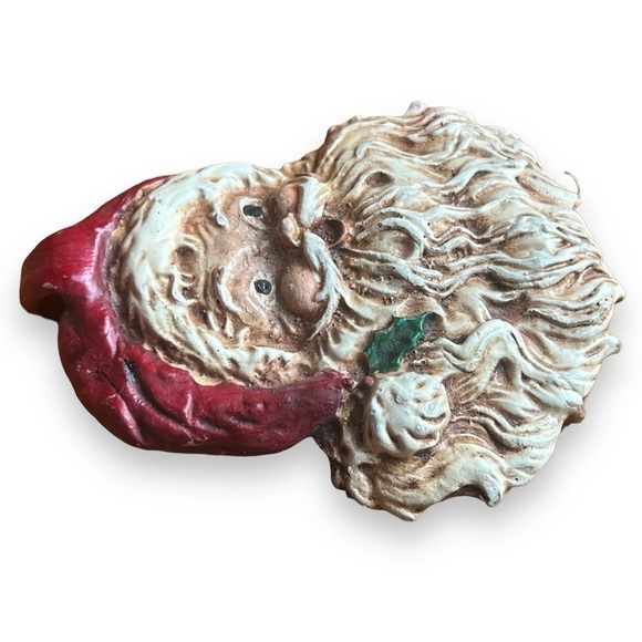 Vintage Large Resin Santa aPin Brooch Convertible to a Pendant 80s 90s - Picture 4 of 6